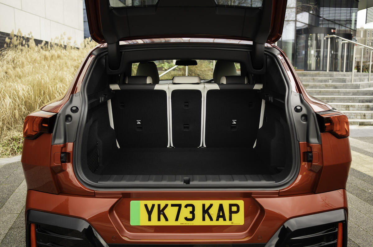 BMW iX2 boot seats up BMW iX2 boot seats up