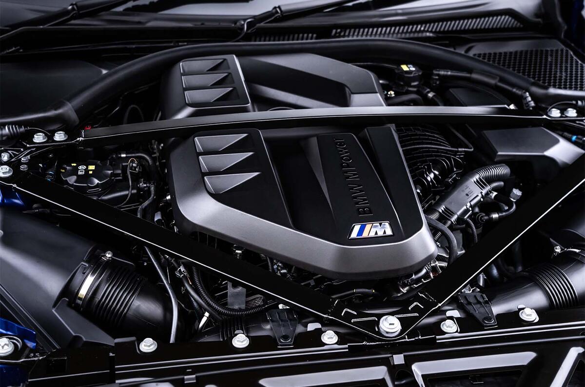 BMW M3 Touring engine