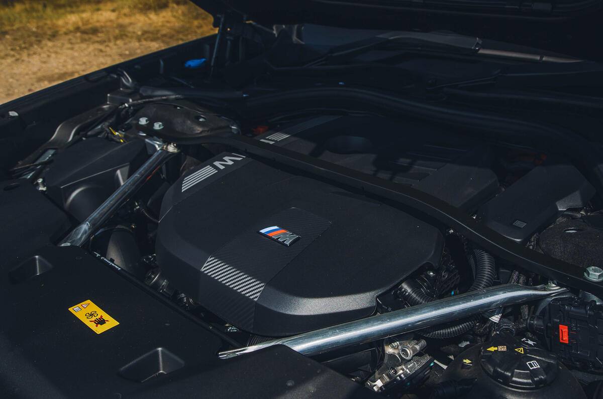 BMW M760e engine BMW M760e engine