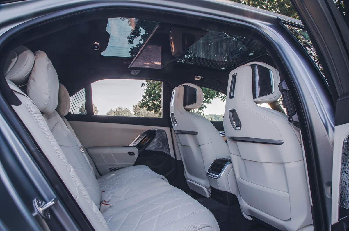 BMW M760e rear seats BMW M760e rear seats