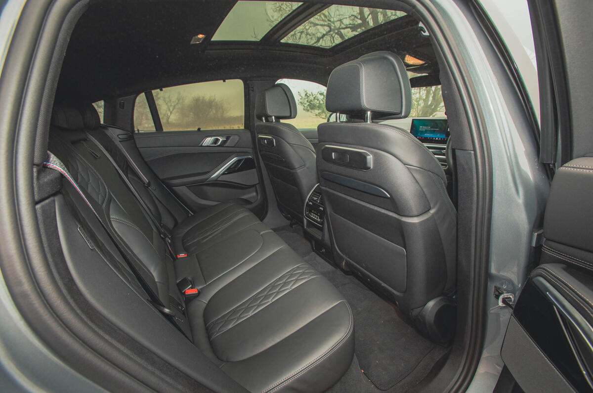 BMW X6 rear seats 2 BMW X6 rear seats 2