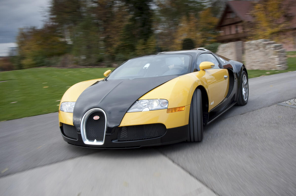 Bugatti Veyron vs Bugatti EB110