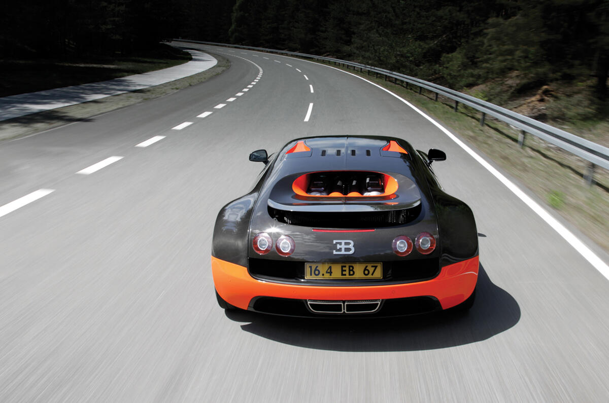 Bugatti sets land speed record