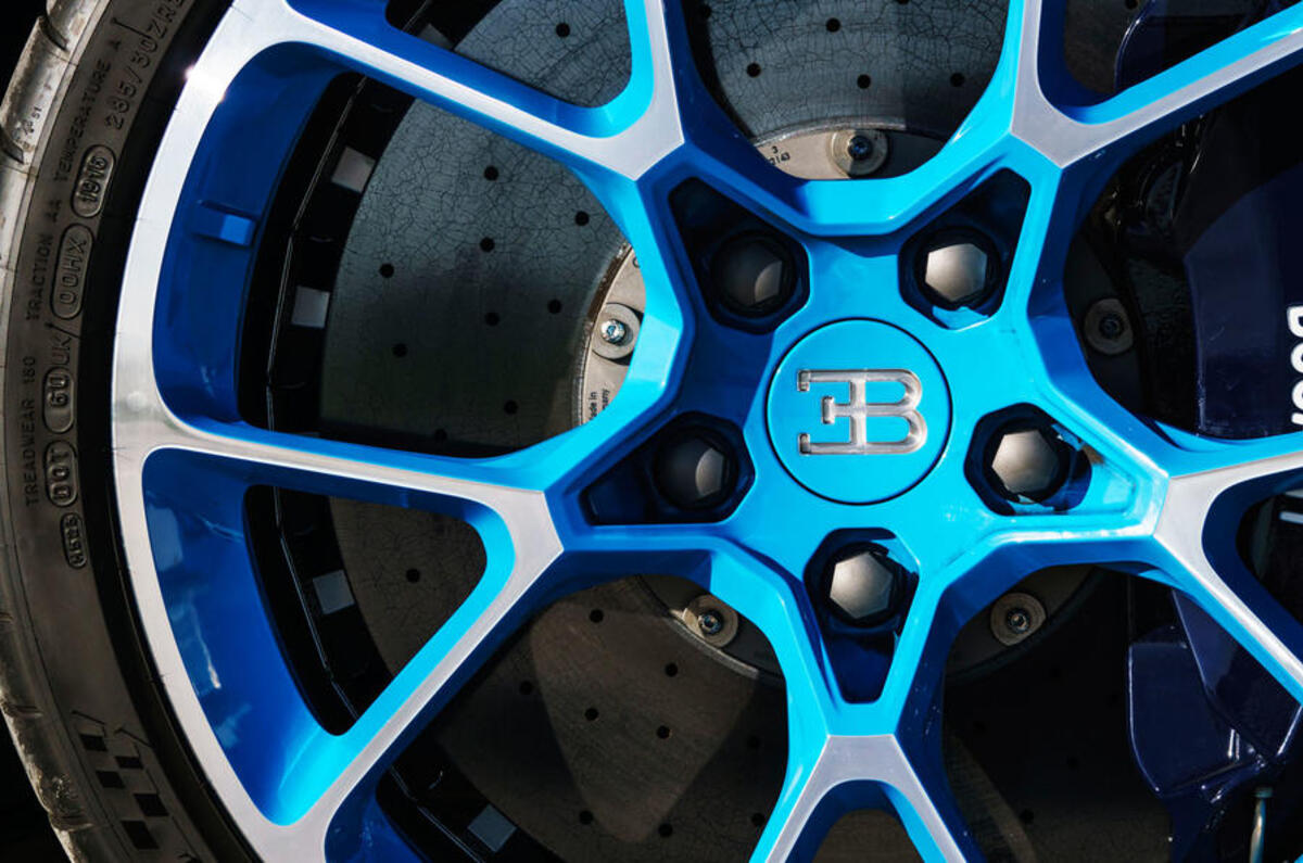 Bugatti Chiron Brembo brake calipers