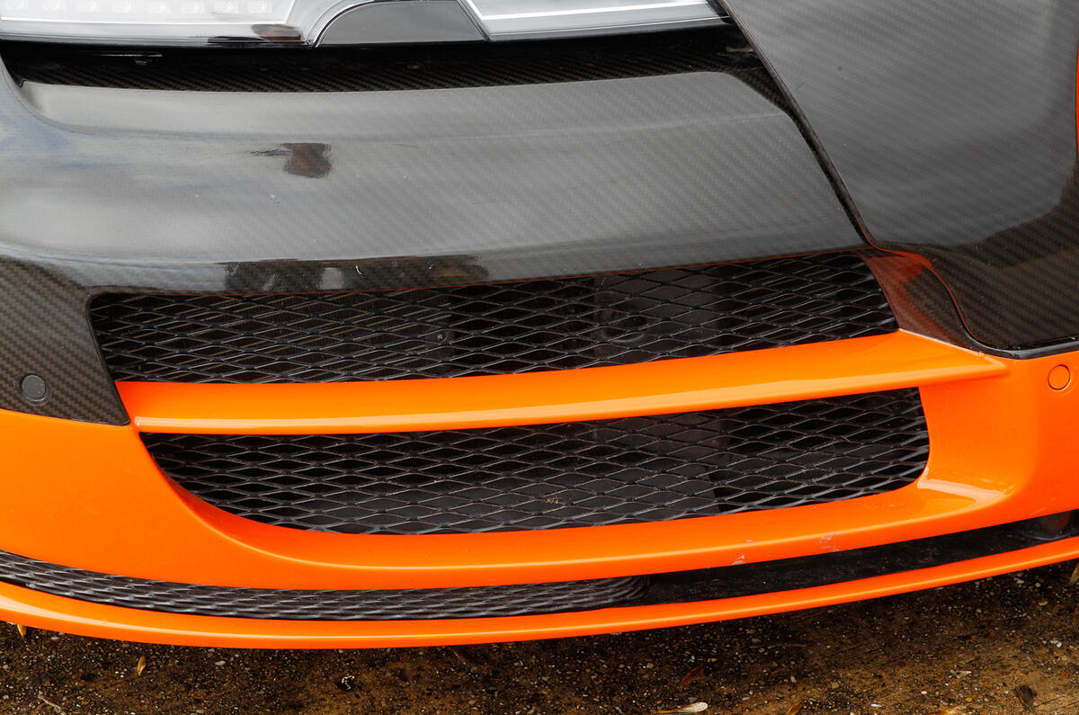 The front bumper is just one part of the comprehensive re-engineering of the Veyron Super Sport Bugatti Veyron cooling ducts