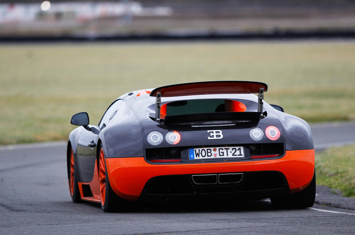 At normal speeds, the Veyron feels like a normal mid-engined supercar Bugatti Veyron Super Sport