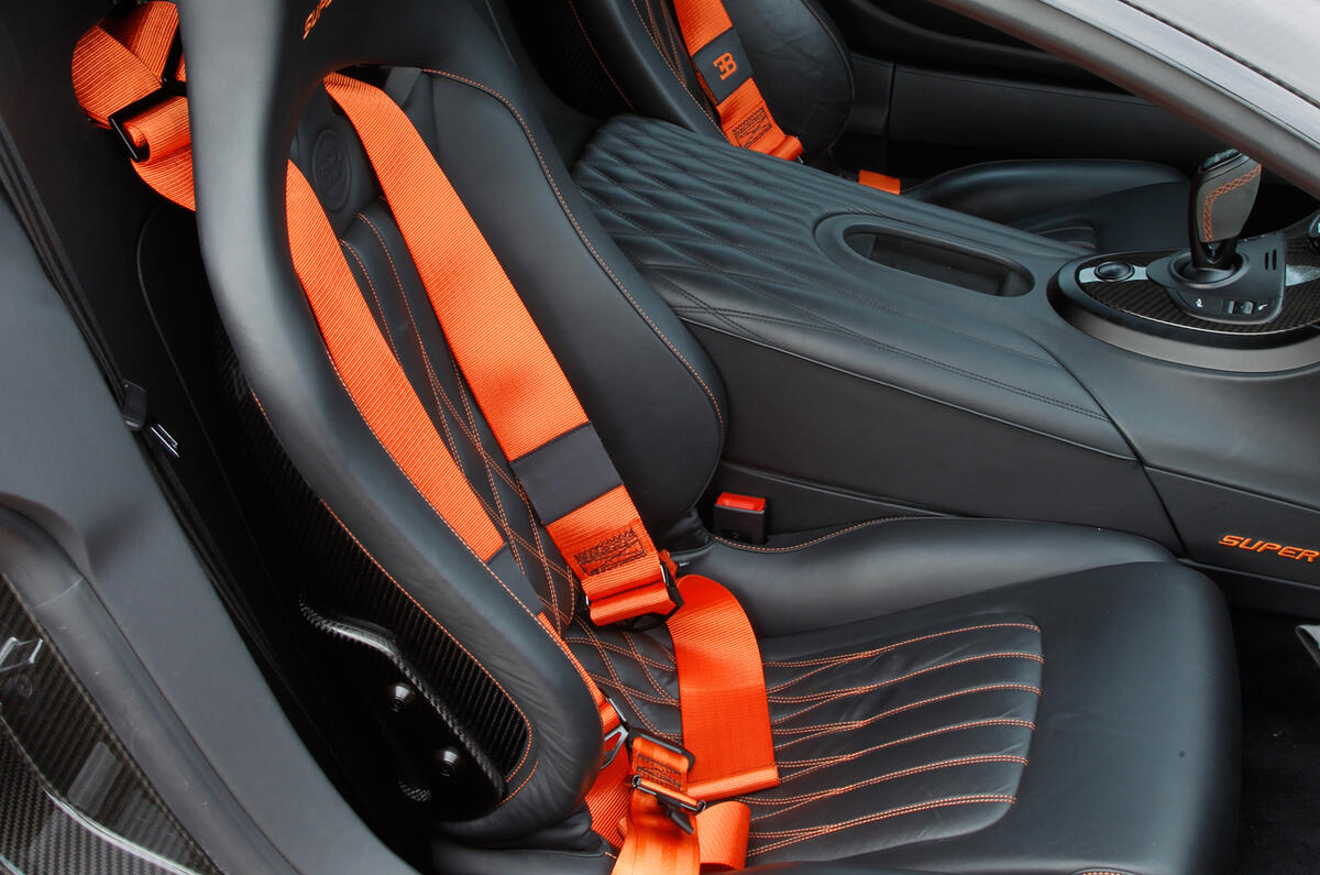Full harnesses are fitted as standard to the Bugatti Veyron Super Sport Bugatti Veyron seatbelts