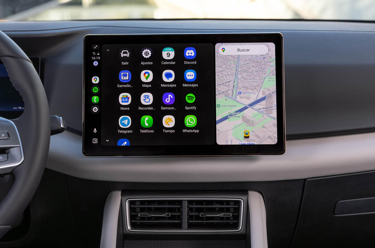 BYD Atto 2 DM i review 2025 014