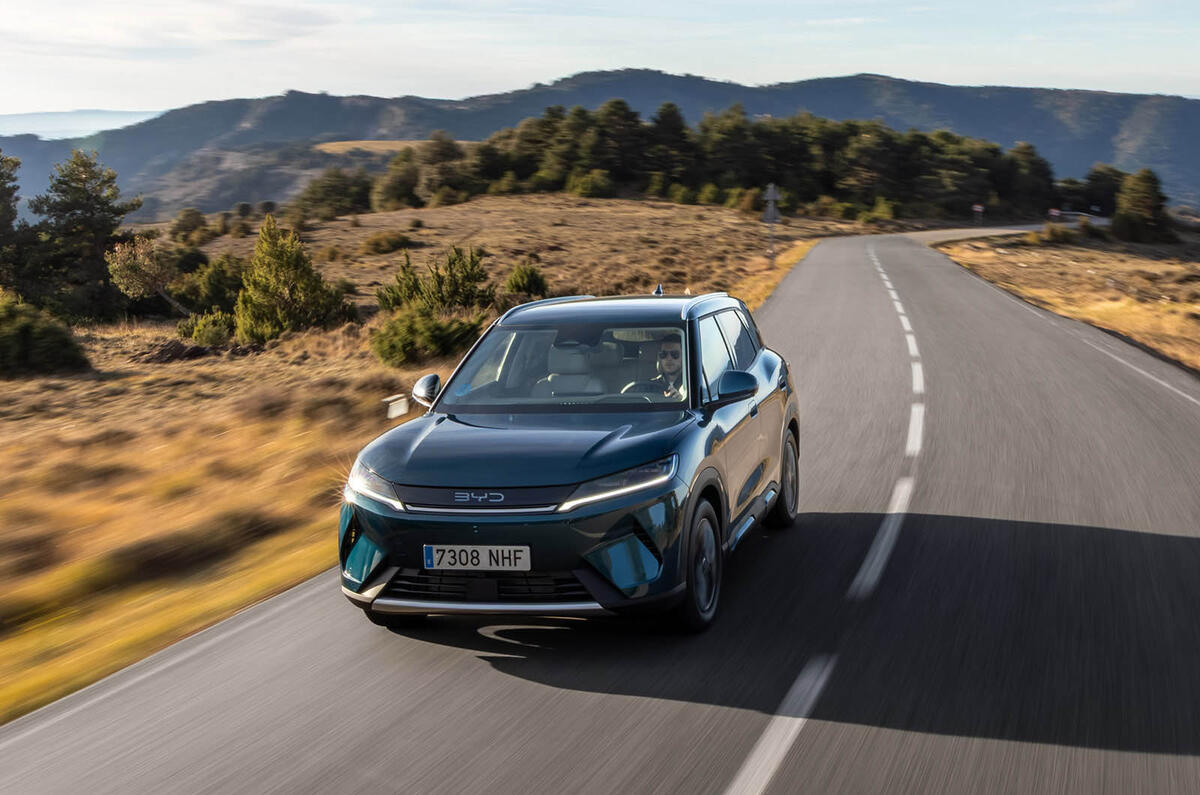 BYD Atto 2 DM i review 2025 020