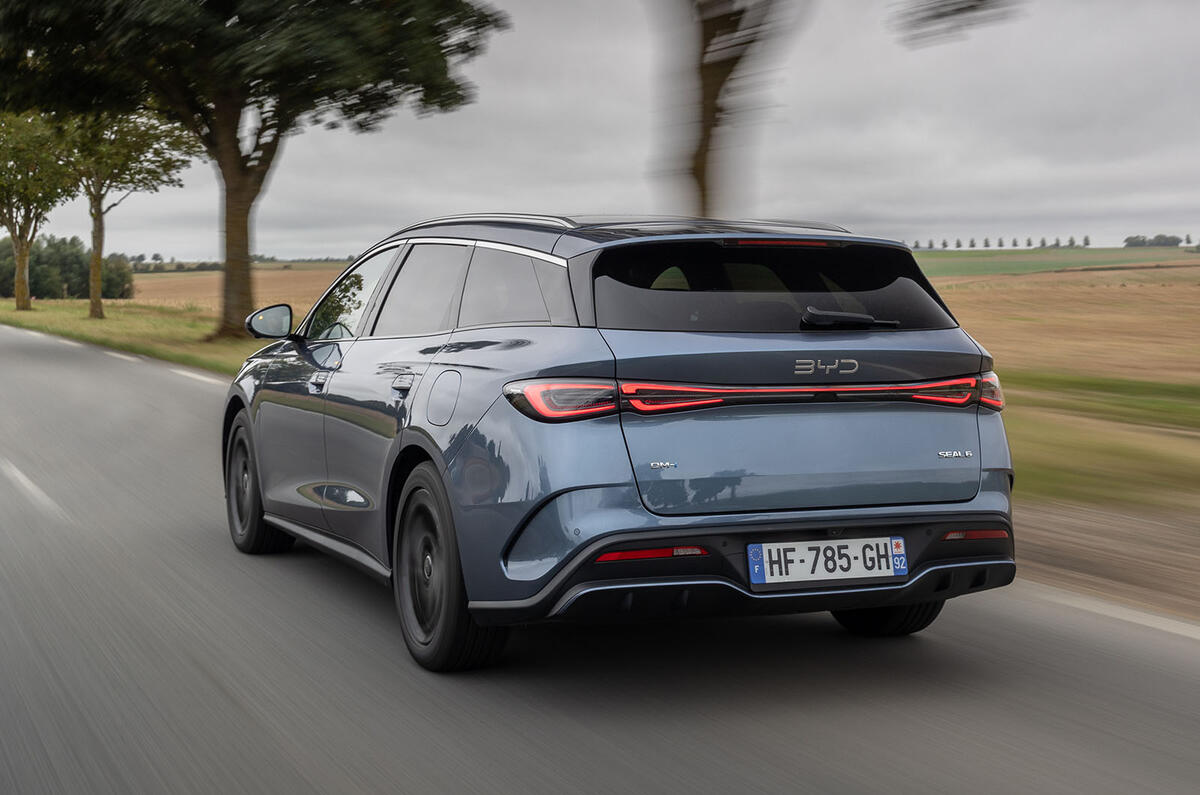 BYD Seal 6 DM i review 2025 015 BYD Seal 6 DM i review 2025 015