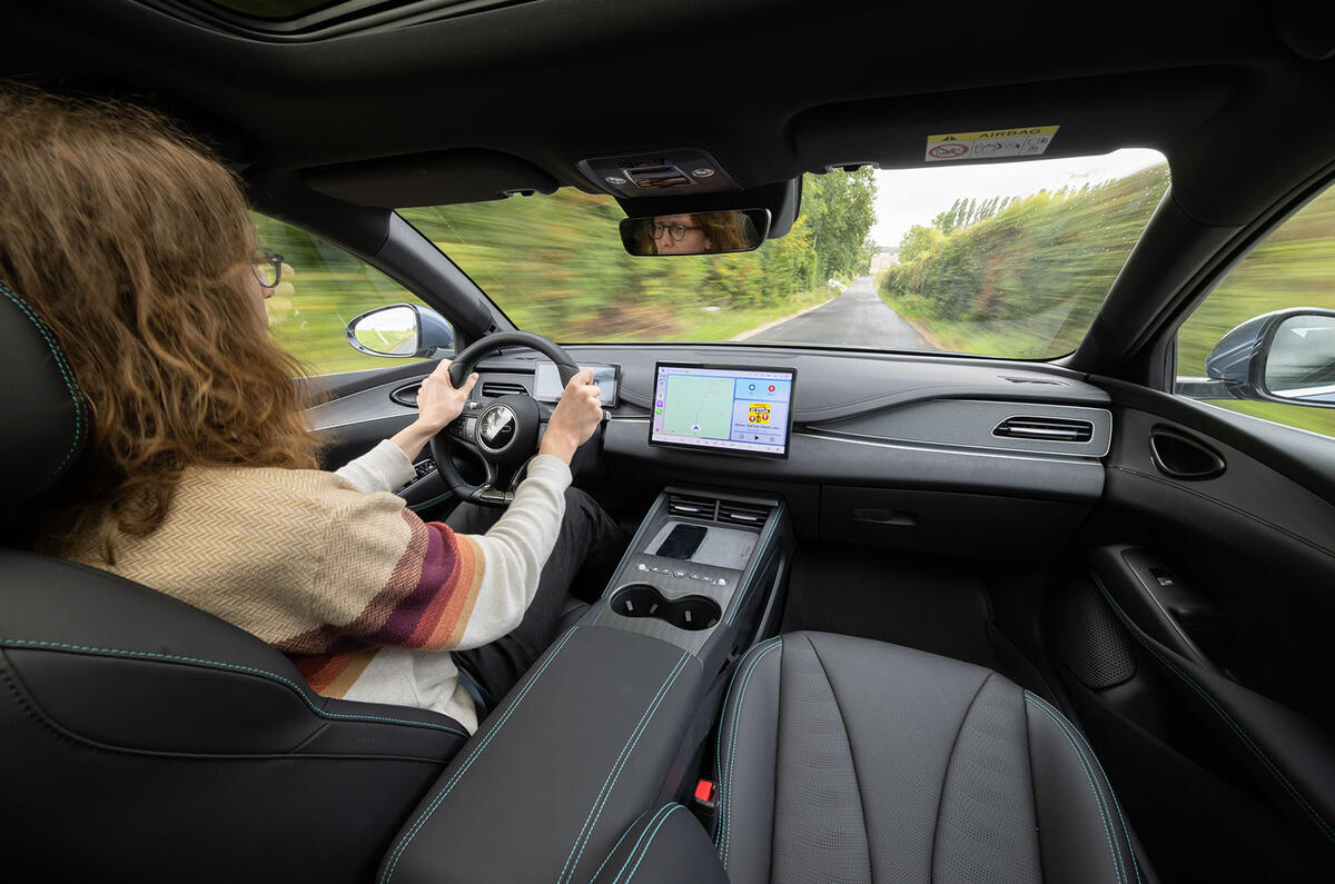 BYD Seal 6 DM i review 2025 021 BYD Seal 6 DM i review 2025 021