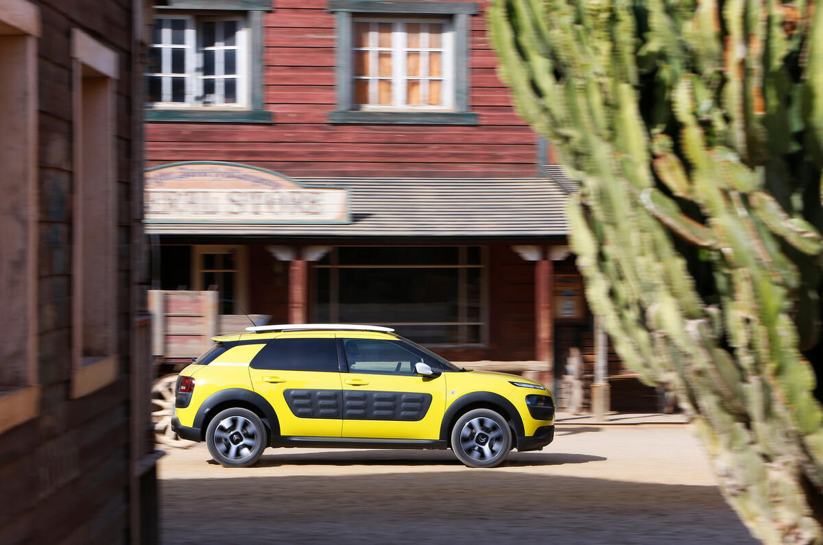 Citroen C4 Cactus vs the desert - picture special 