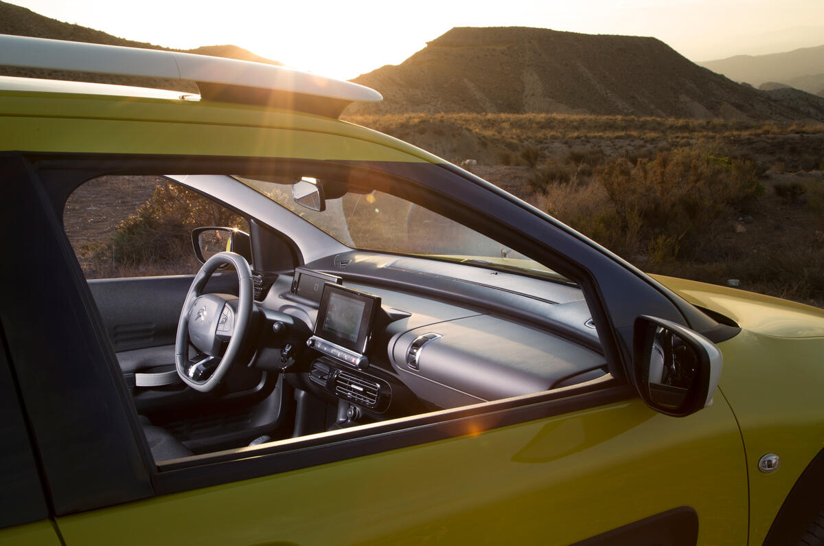 Citroen C4 Cactus vs the desert - picture special 