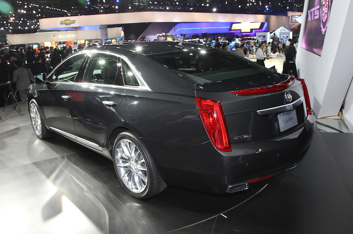 LA motor show: new Cadillac XTS