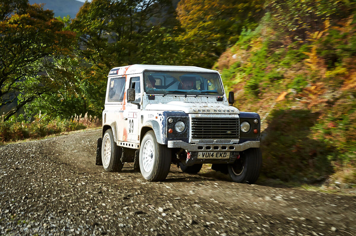 Racing in the Land Rover Defender Challenge - picture special Racing in the Land Rover Defender Challenge - picture special