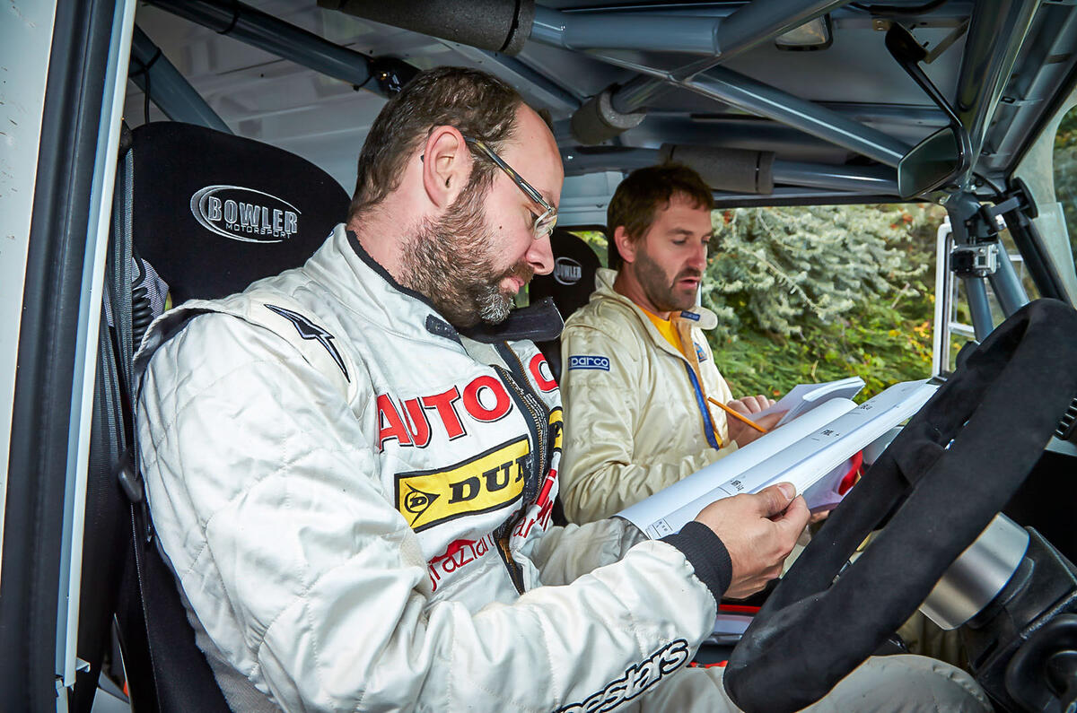 Racing in the Land Rover Defender Challenge - picture special Racing in the Land Rover Defender Challenge - picture special