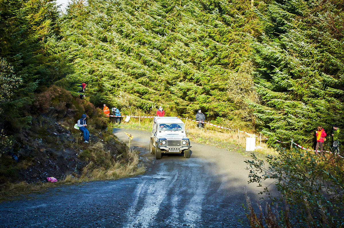 Racing in the Land Rover Defender Challenge - picture special Racing in the Land Rover Defender Challenge - picture special