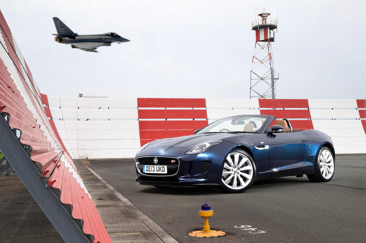 Cockpit comparison - Jaguar F-type versus Eurofighter Typhoon