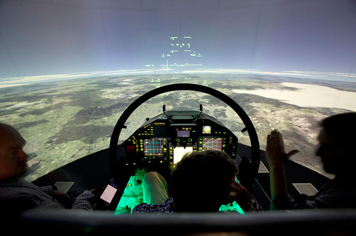 Cockpit comparison - Jaguar F-type versus Eurofighter Typhoon
