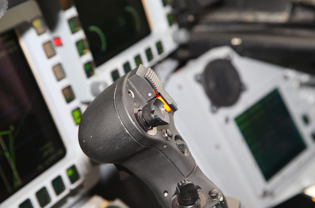 Cockpit comparison - Jaguar F-type versus Eurofighter Typhoon
