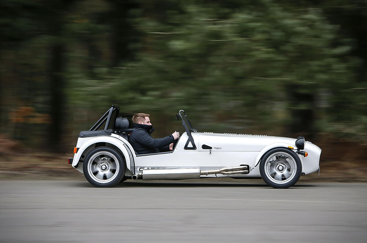 540kg Caterham Seven 270S