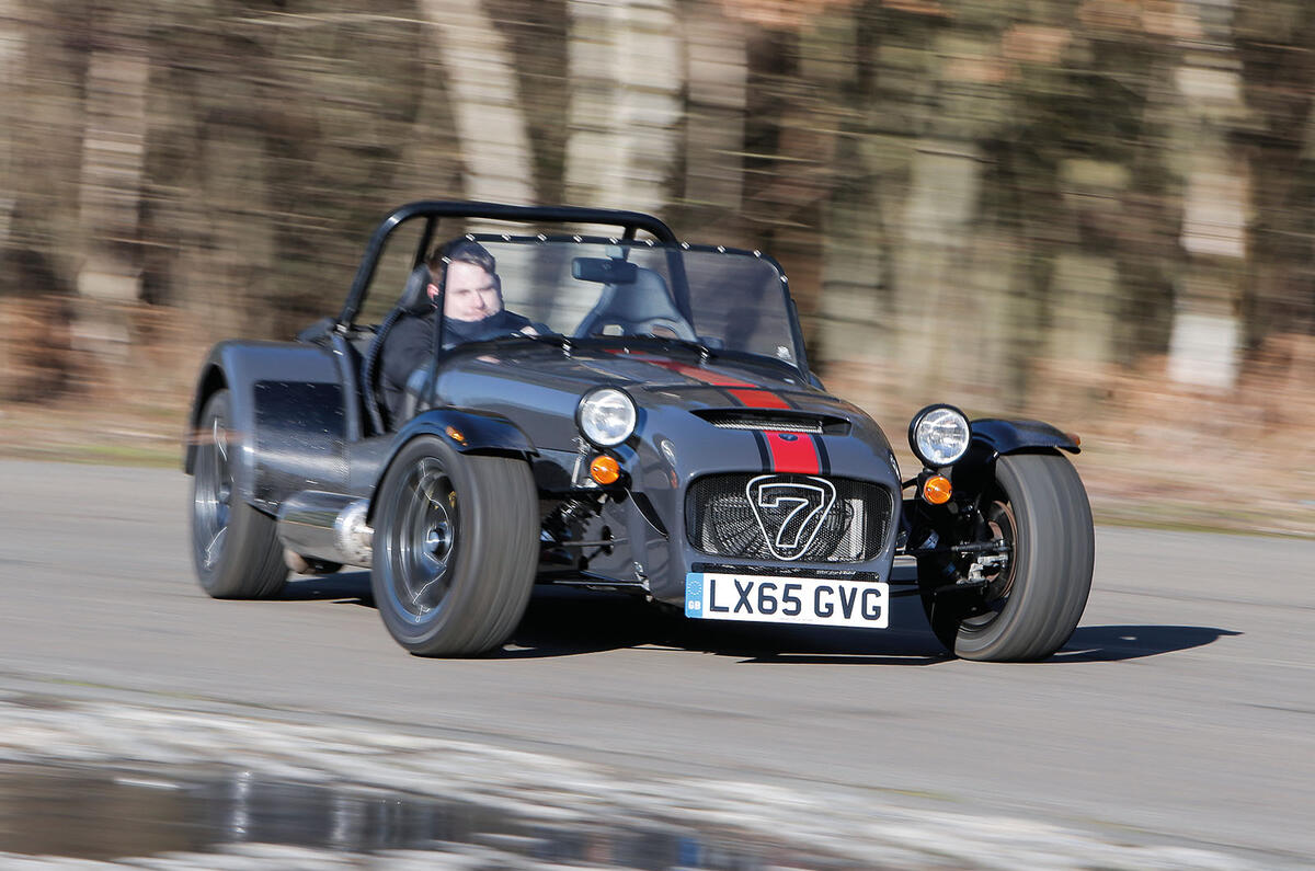 Caterham 620S drifting