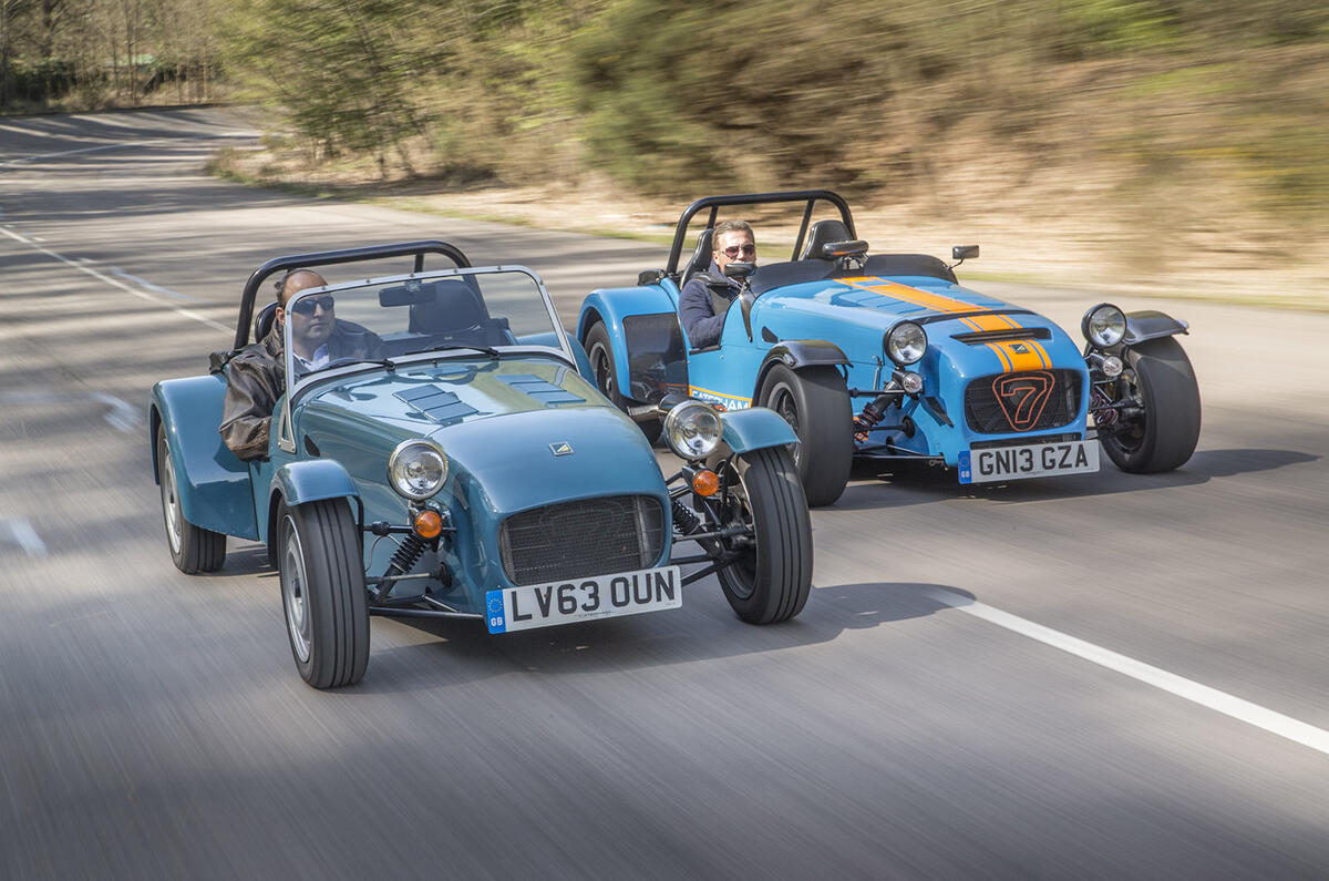 Caterham 620R vs. Caterham 160 - battle of the Sevens