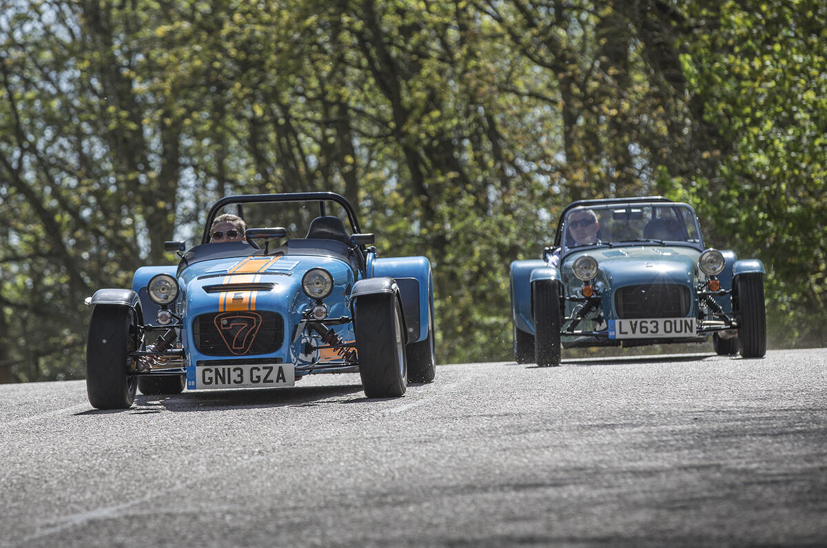 Caterham 620R vs. Caterham 160 - battle of the Sevens