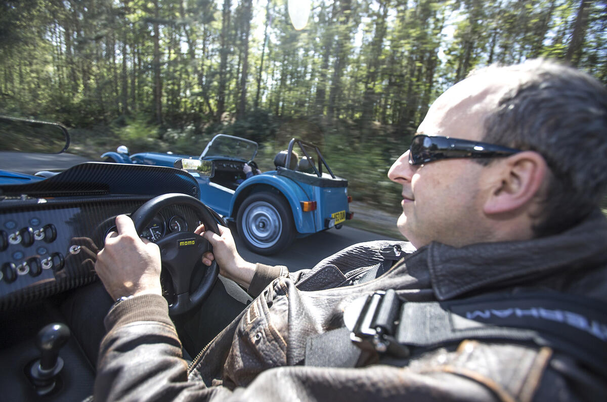 Caterham 620R vs. Caterham 160 - battle of the Sevens