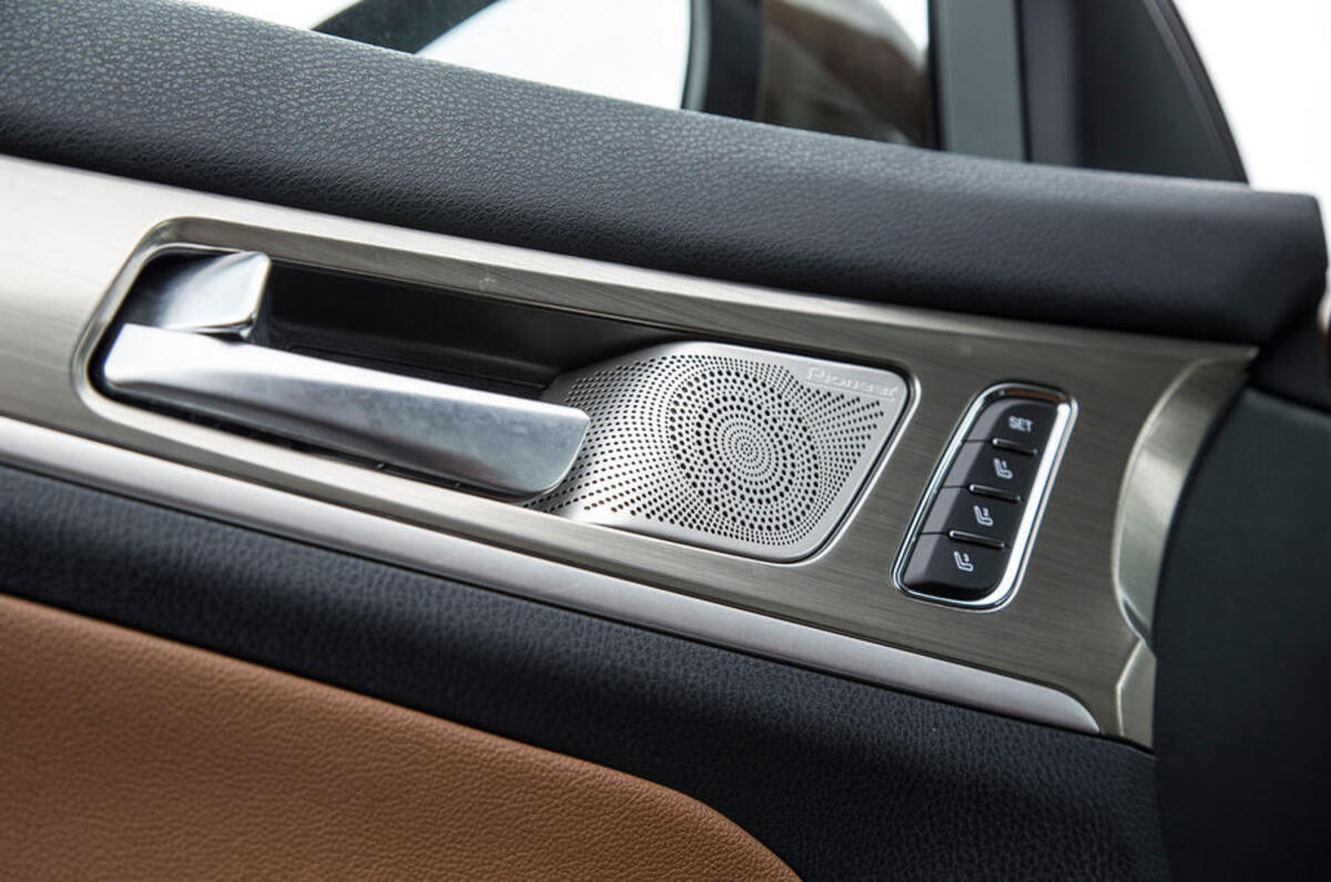 Changan CS95 door trim