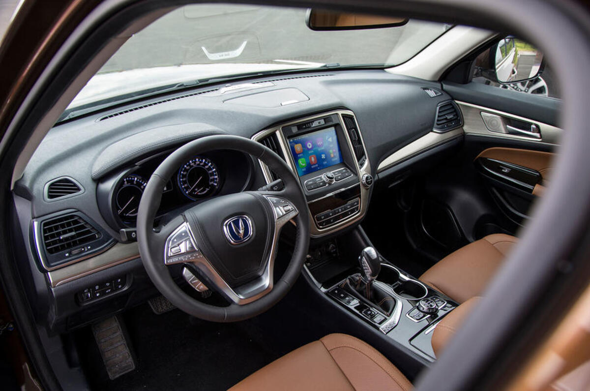 Changan CS95 interior
