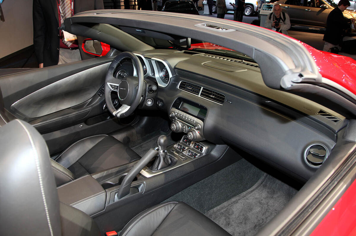 LA motor show: Camaro convertible