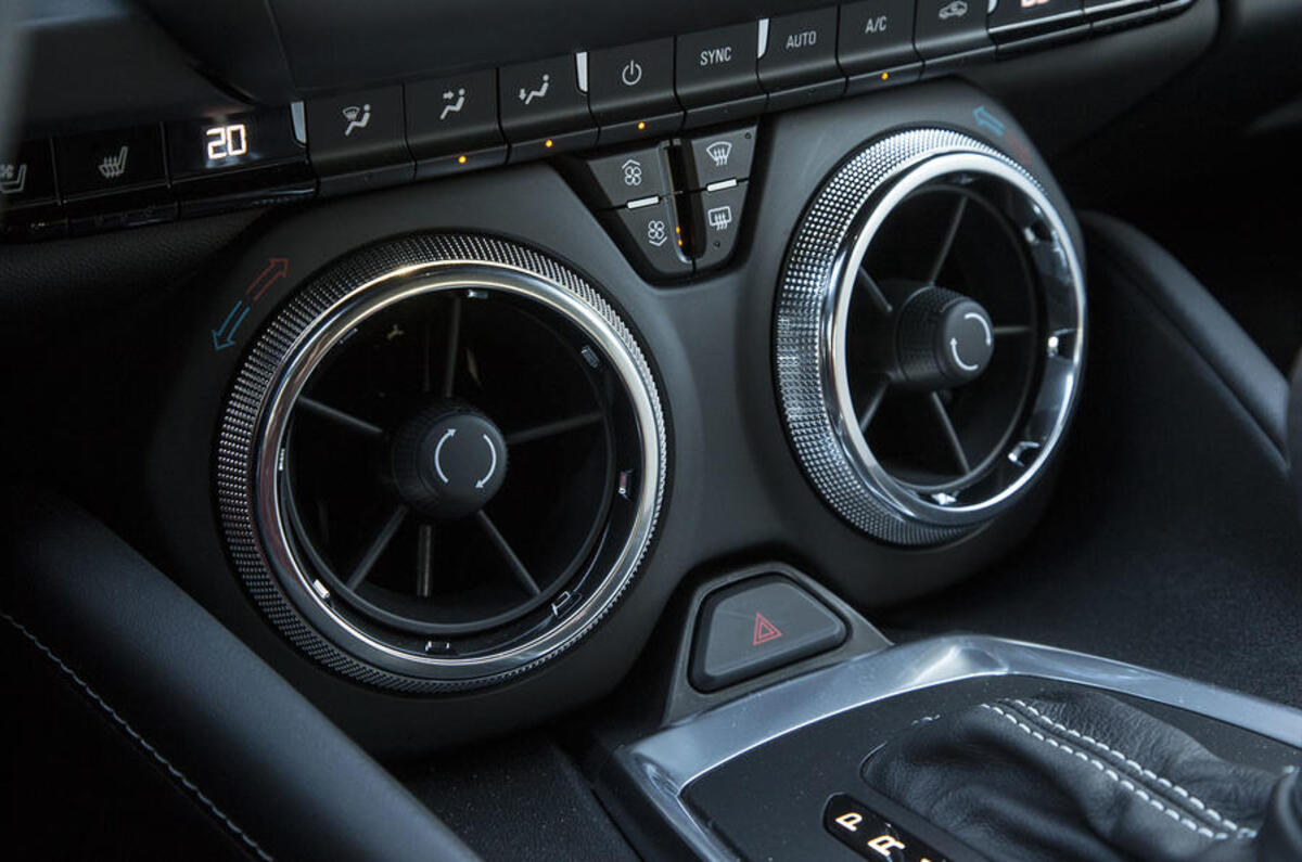 Chevrolet Camaro air vents