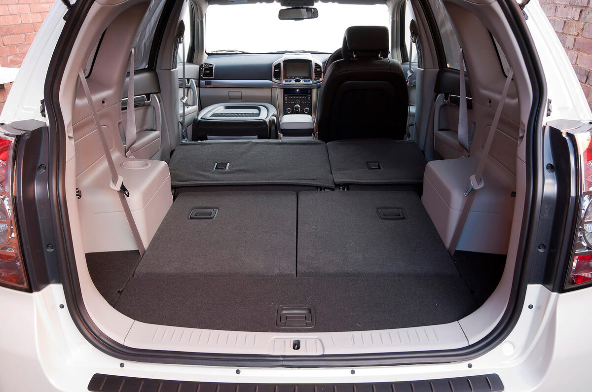 With all the seats flat, the Captiva's load space is 1565 litres  Chevrolet Captiva seats down