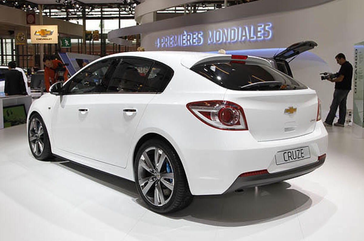 Paris motor show: Chevrolet Cruze hatch