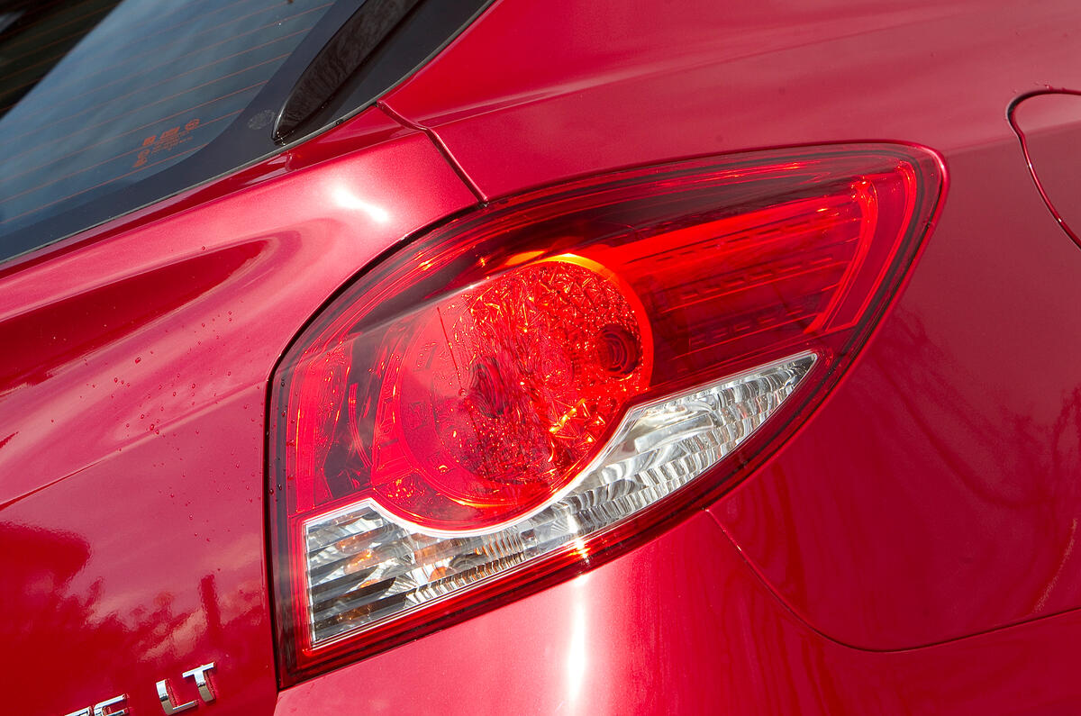 Chevrolet Cruze rear lights