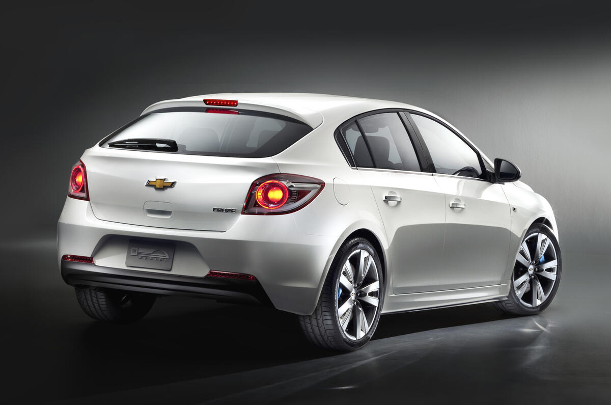 Paris motor show: Chevrolet Cruze hatch