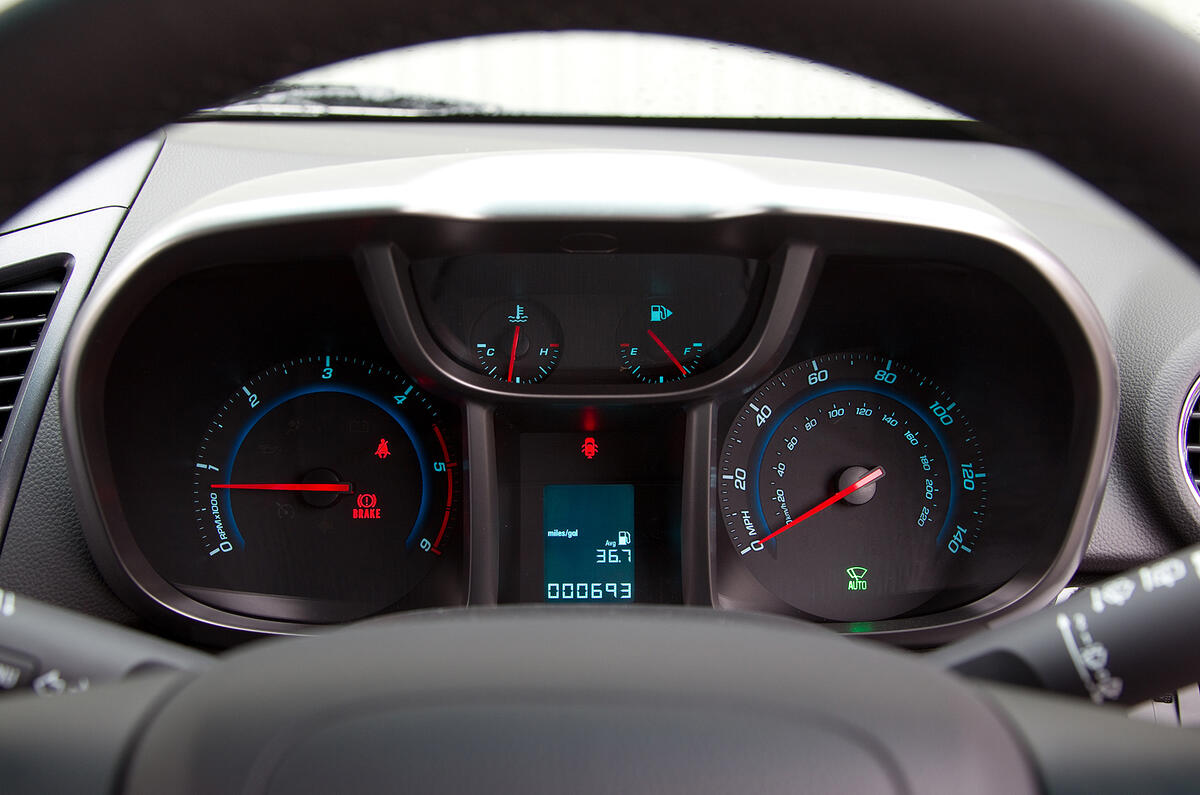 The instruments are clear enough, but don't look especially luxurious Chevrolet Orlando instrument cluster