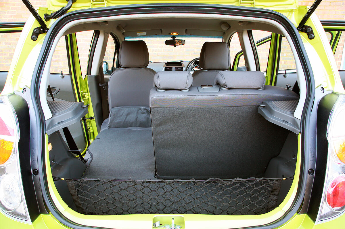 Chevrolet Spark boot space