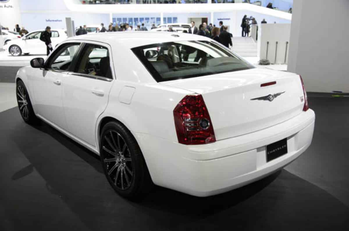 Detroit show: Chrysler 300C