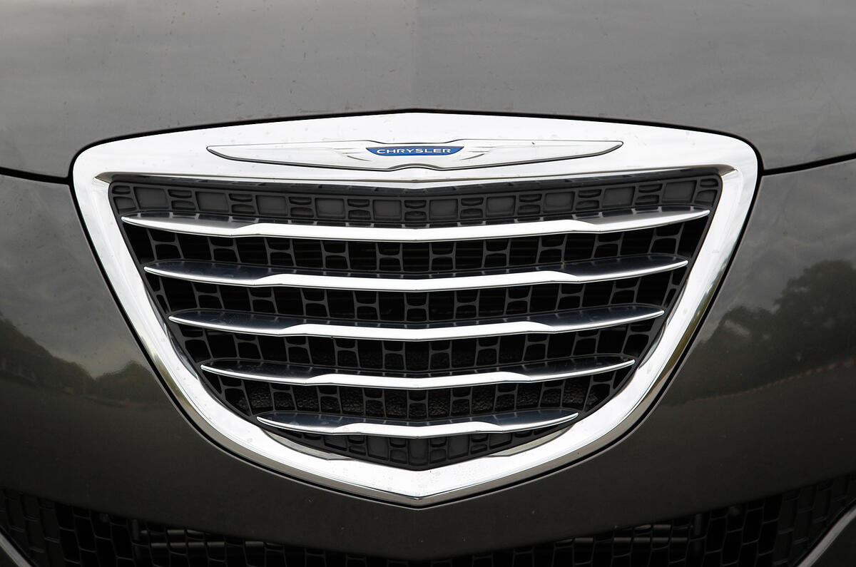 Chrysler Delta front grille