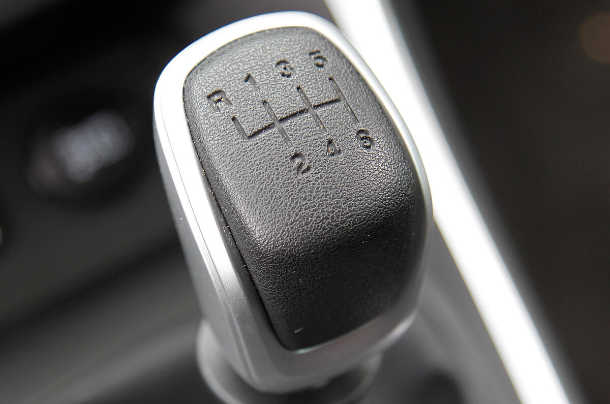 Chrysler Delta manual gearbox