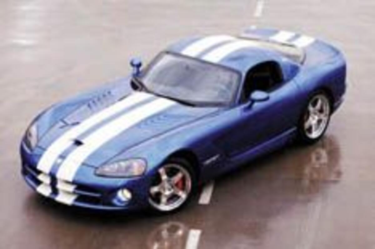 Chrysler muscles in on UK market