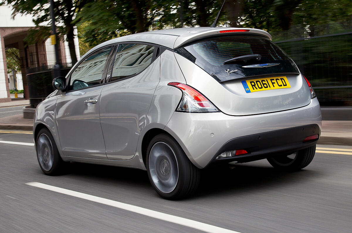 Chrysler Ypsilon rear