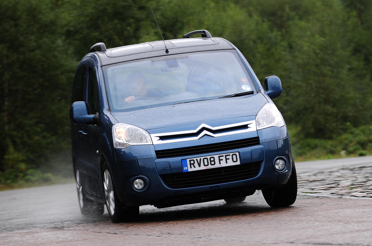 Body roll inevitably builds up the harder you push, but it deals with rapid changes of direction with little drama Citroën Berlingo cornering