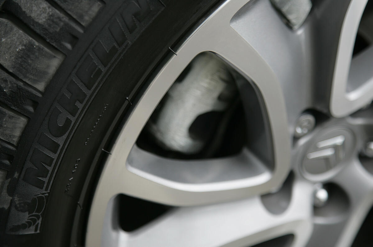 Tyres are 255/55 18in Michelins, which create rather too much road noise on UK motorways Citroën C-Crosser alloy wheels