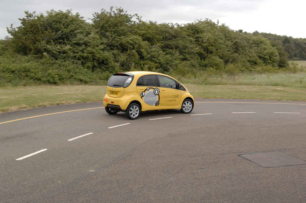 Citroën C-Zero rear cornering