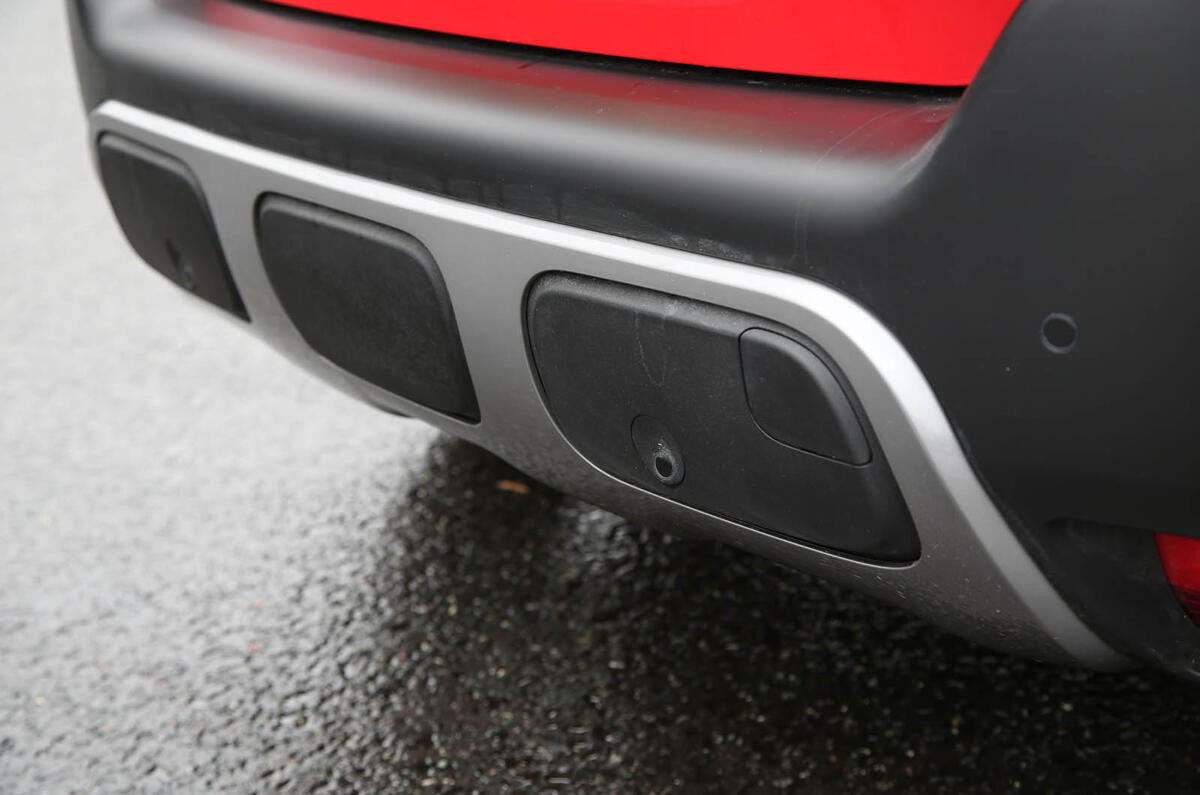 Citroen C3 Aircross 2018 review rear bumper