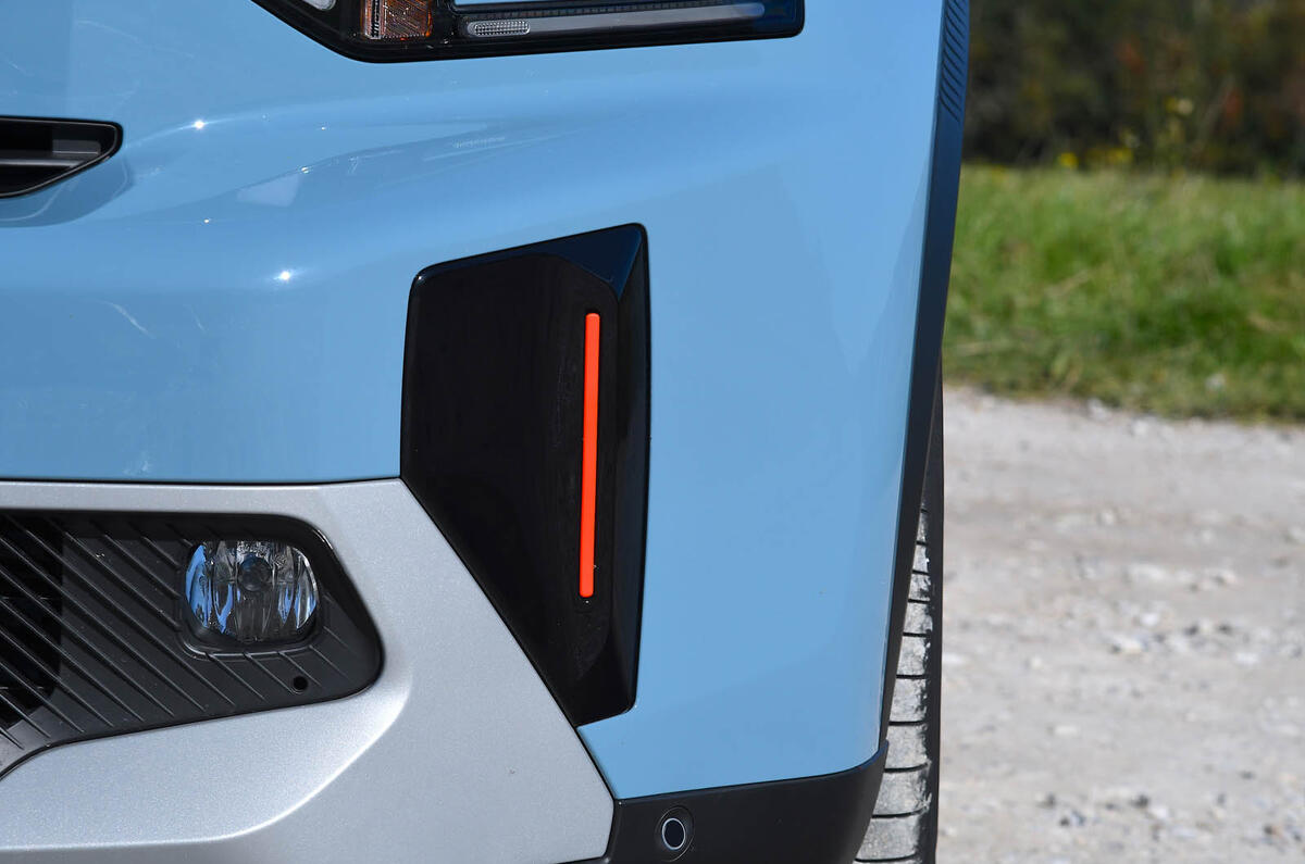 Citroen C3 Airocross avis 2025 08 habillage pare-chocs Citroen C3 Airocross avis 2025 08 pare-chocs