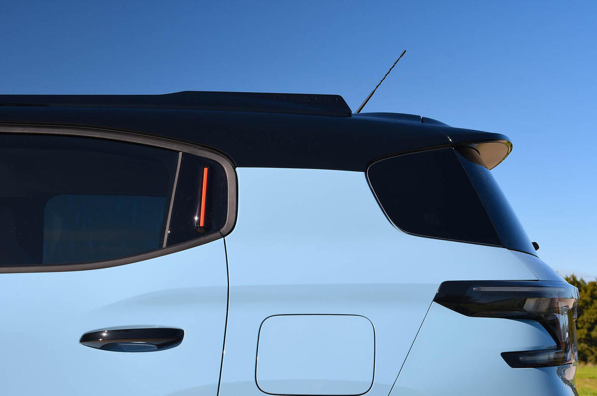 Citroen C3 Airocross avis 2025 09 pilier Citroen C3 Airocross avis 2025 09 pilier